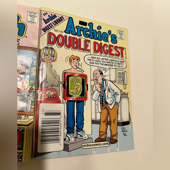 LOT OF 2 KID’S COLLECTIBLE ARCHIE COMIC BOOKS. - Picture 3 of 7